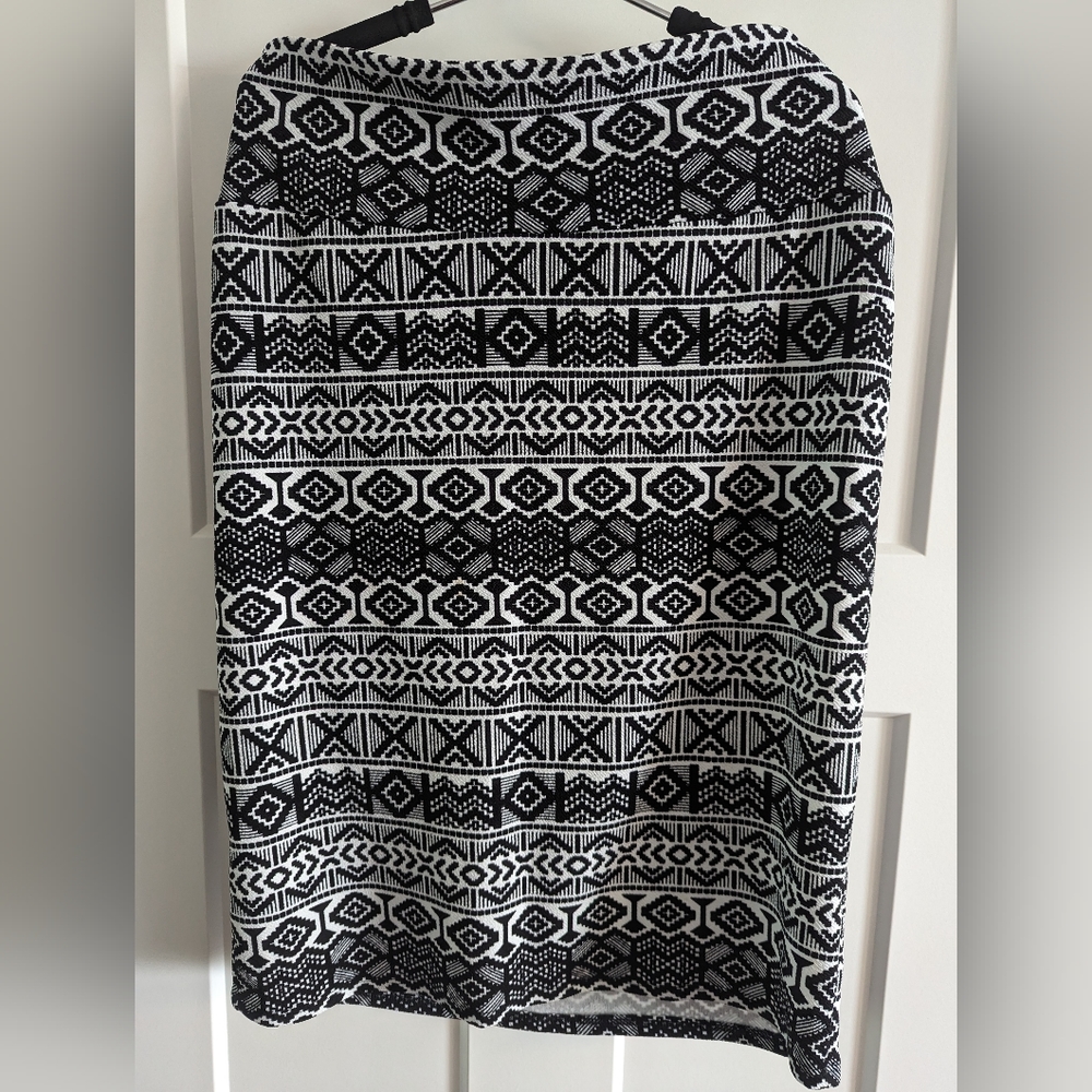 LuLaRoe Cassie pencil skirt XL
